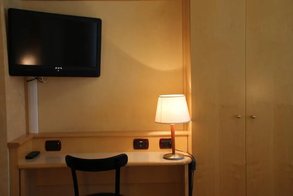 Mokinba Hotels Sant'Ambroeus Milan