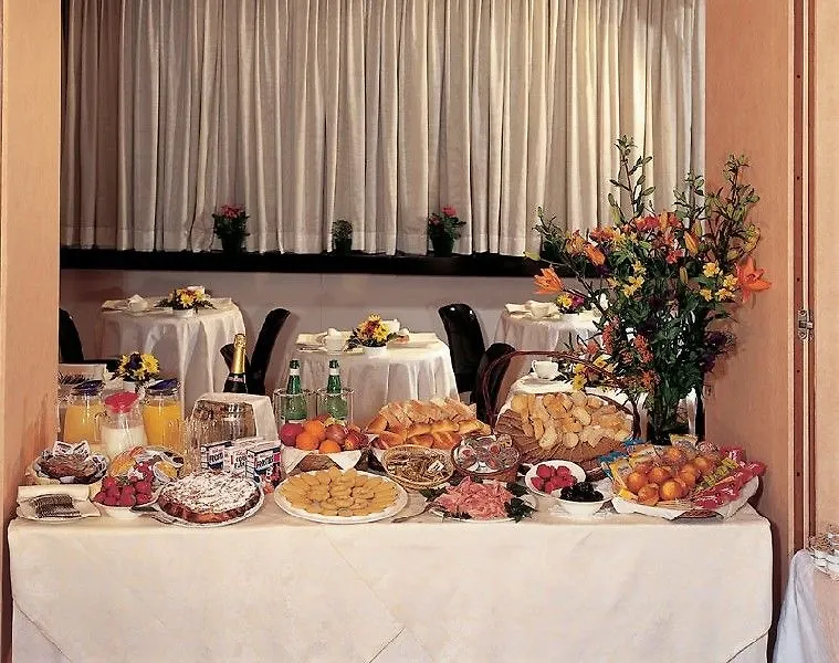 Mokinba Hotels Sant'Ambroeus Milan 3*,
