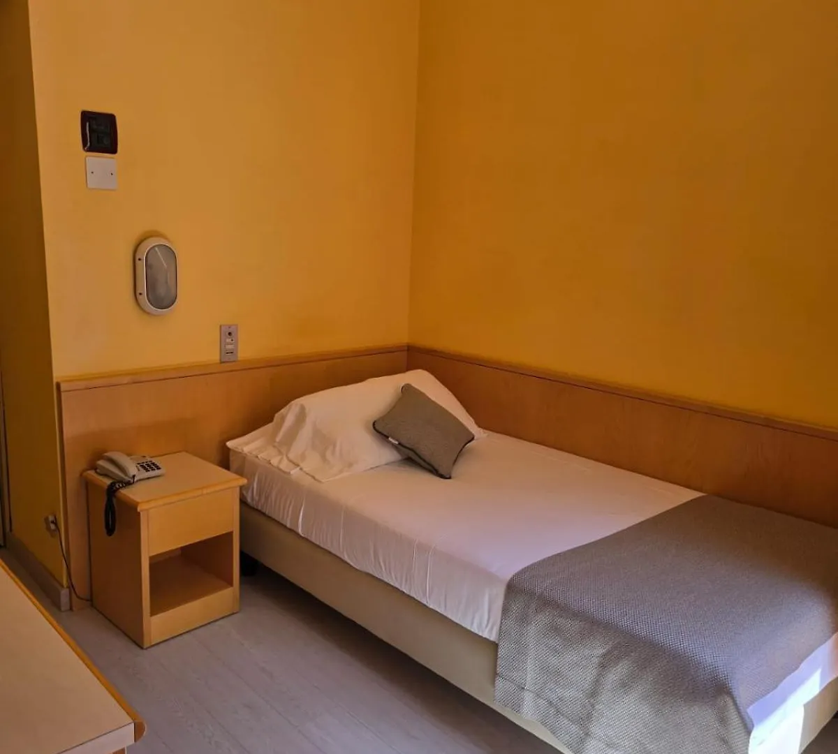 Mokinba Hotels Sant'Ambroeus Milan 3*,  Italy