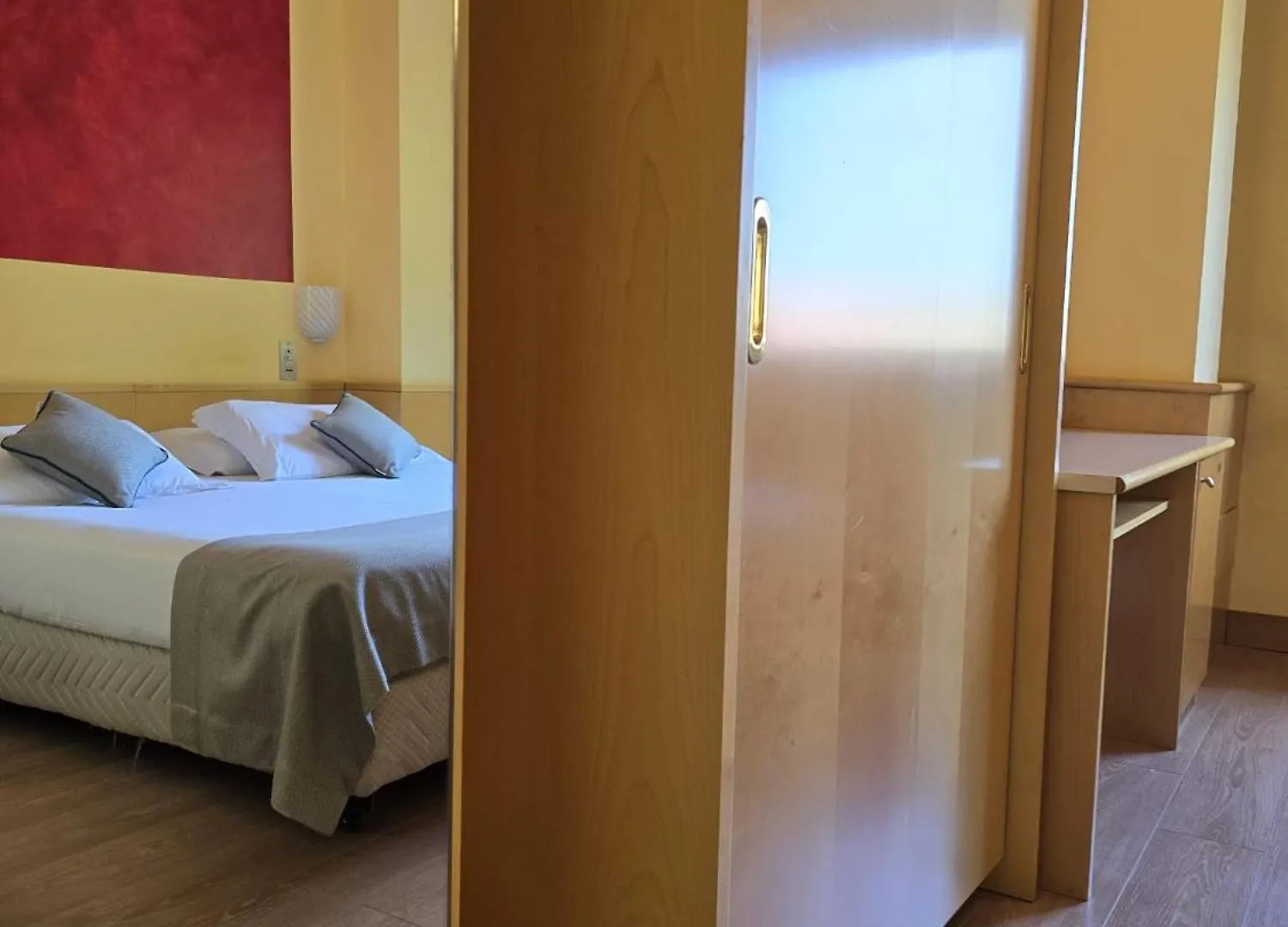 Mokinba Hotels Sant'Ambroeus Milano 3*,  İtalya